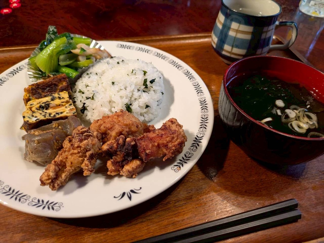 揚げたて唐揚げの定食